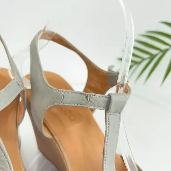 Pomme D'or Sandals Women's Size 39 8 Blue Gray Leather T-Strap Platform Wedge - Picture 15 of 16